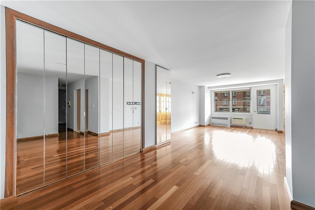 35 Seacoast Terrace 8A