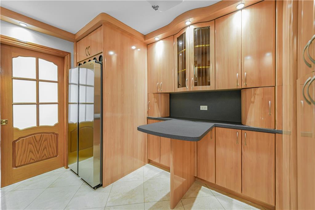 35 Seacoast Terrace 8A