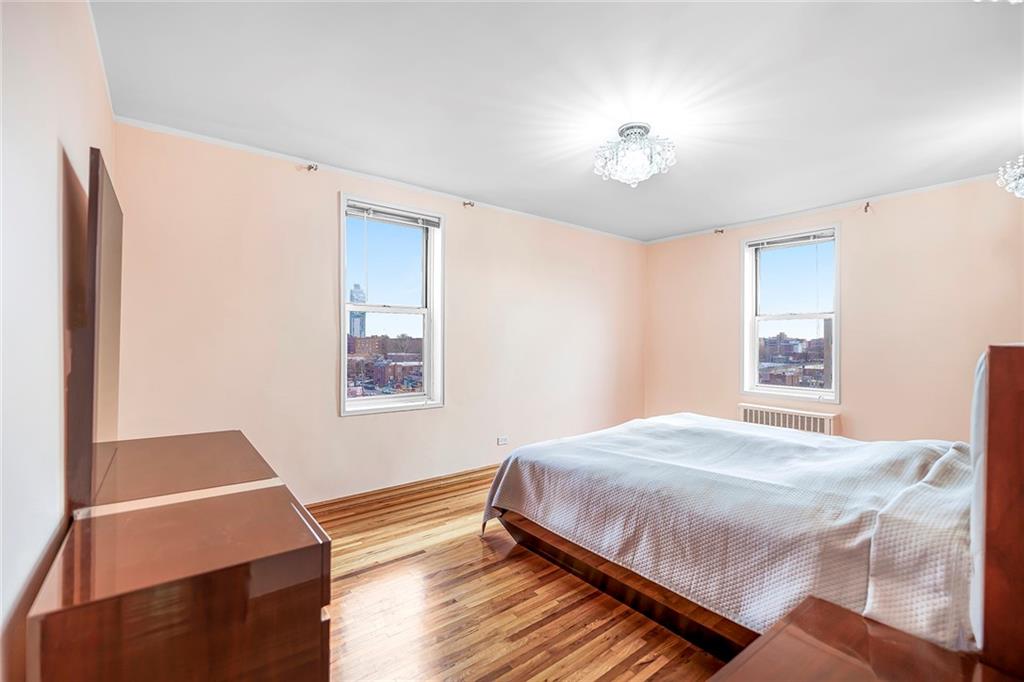 702 Kathleen Place 6D