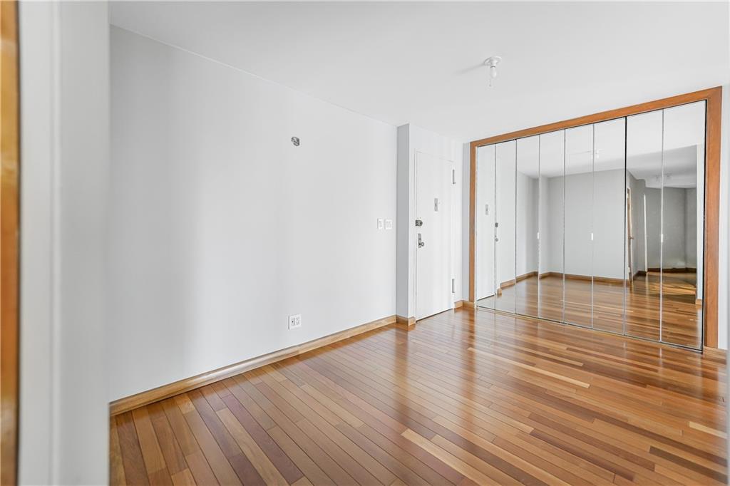 35 Seacoast Terrace 8A