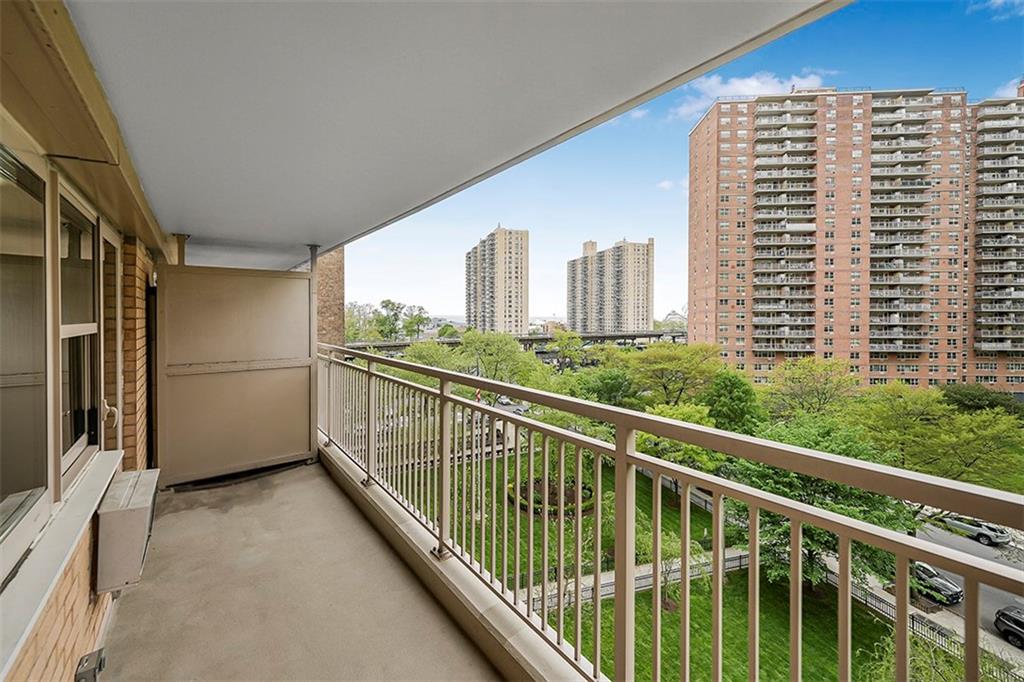 2925 West 5th Street 7D