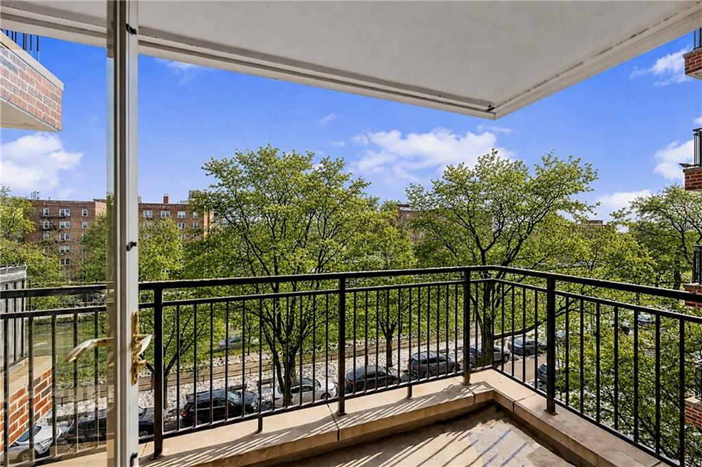 800 Ocean Parkway P4