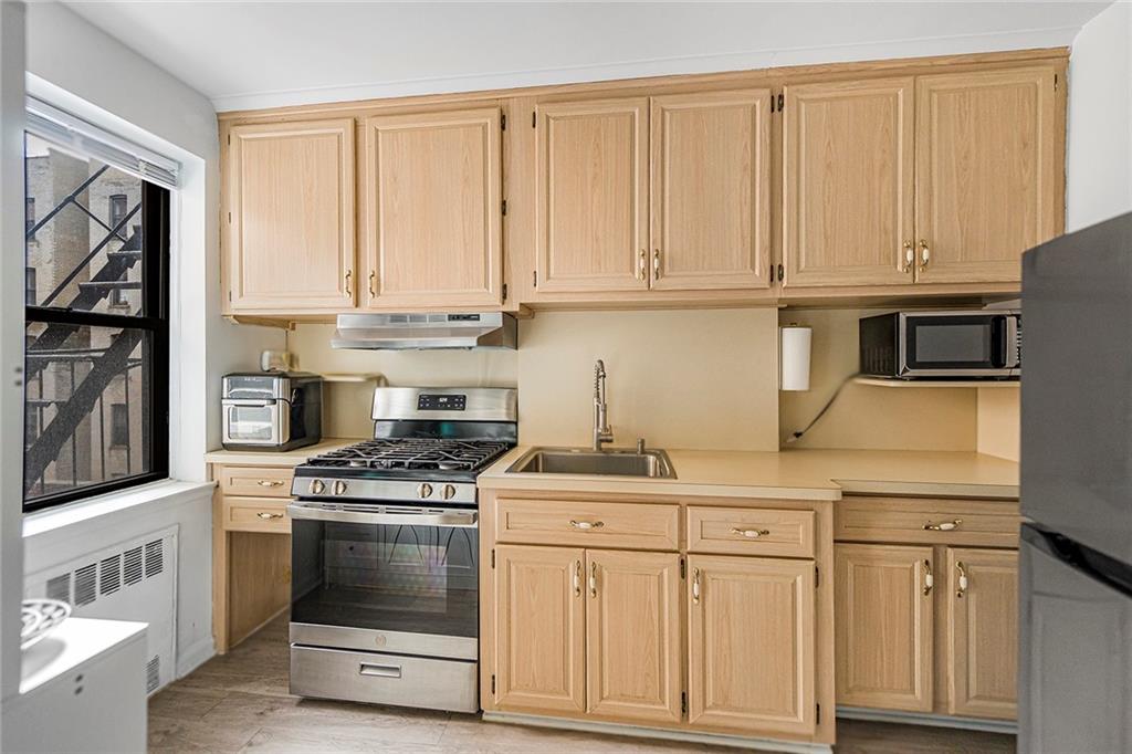 138 71st Street C14