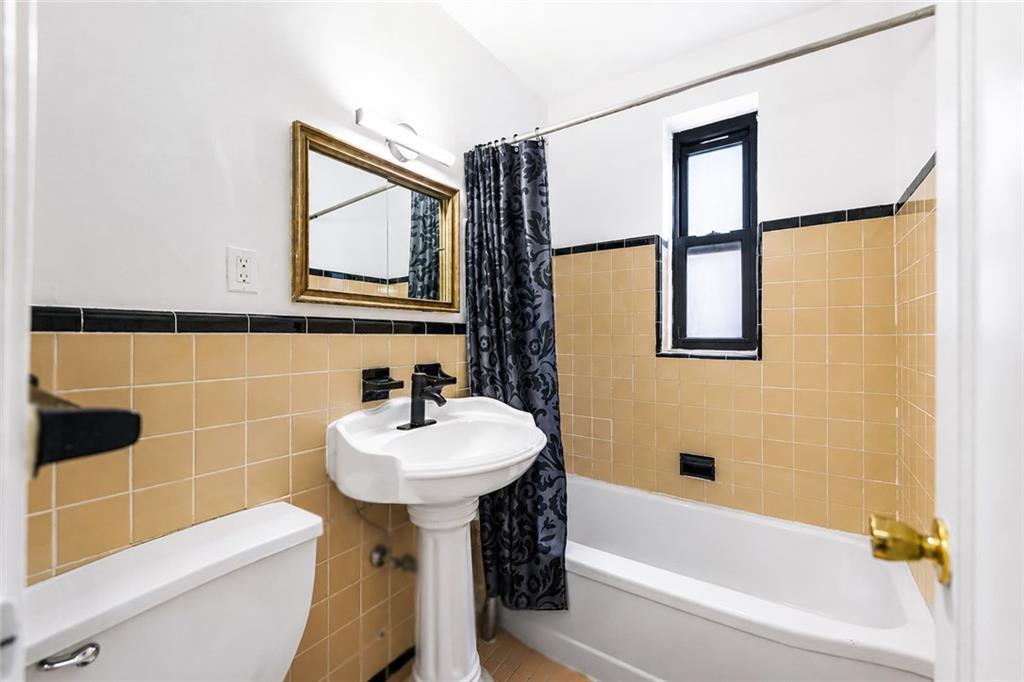 138 71st Street C14