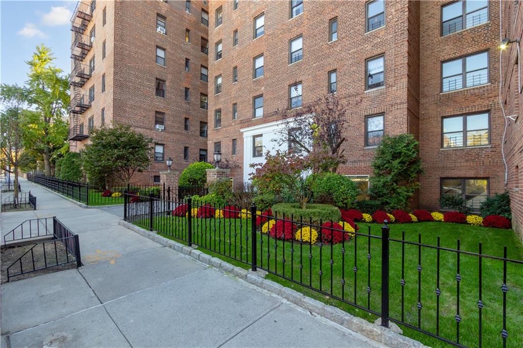 138 71st Street C14
