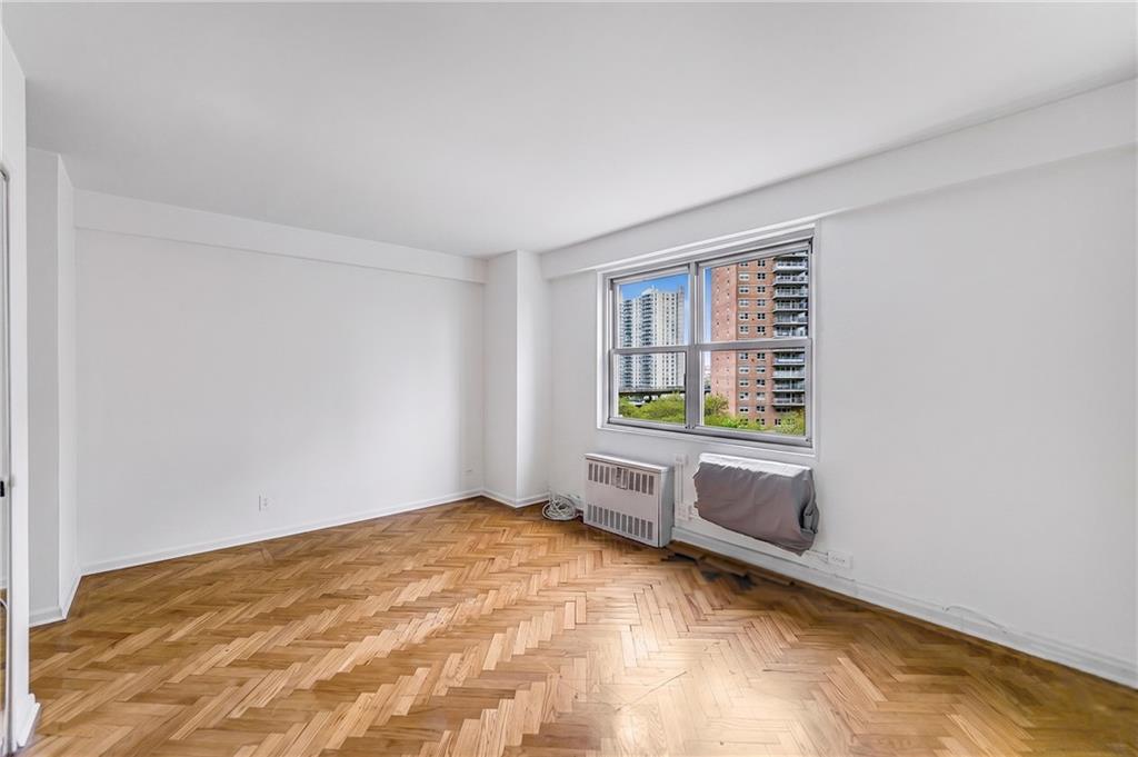 2925 West 5th Street 7D