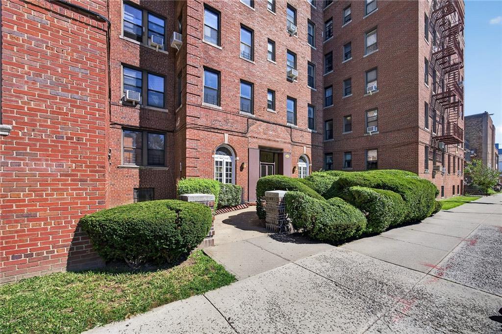 1625 East 13th Street 4G