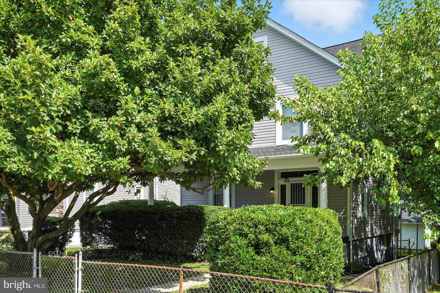 1002 Beaumont Ave