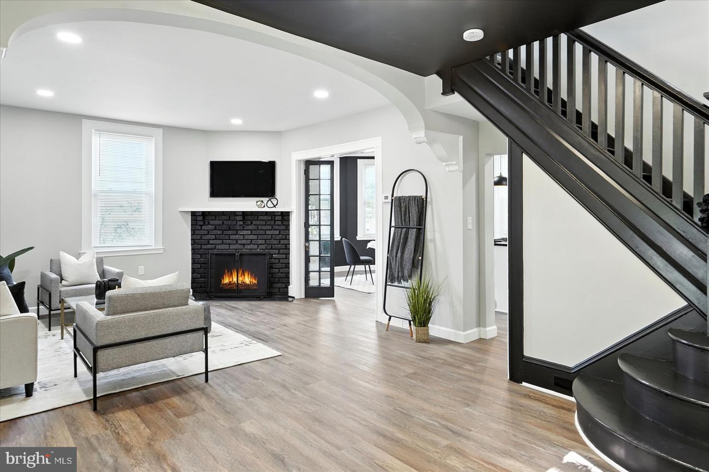 1002 Beaumont Ave