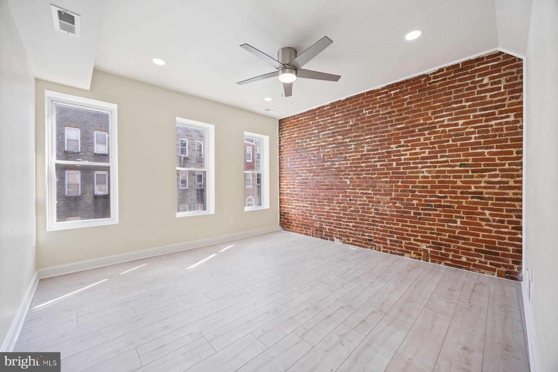 1004 BENNETT PLACE