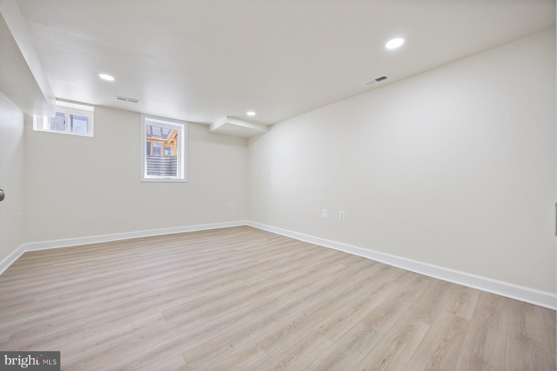 1004 BENNETT PLACE
