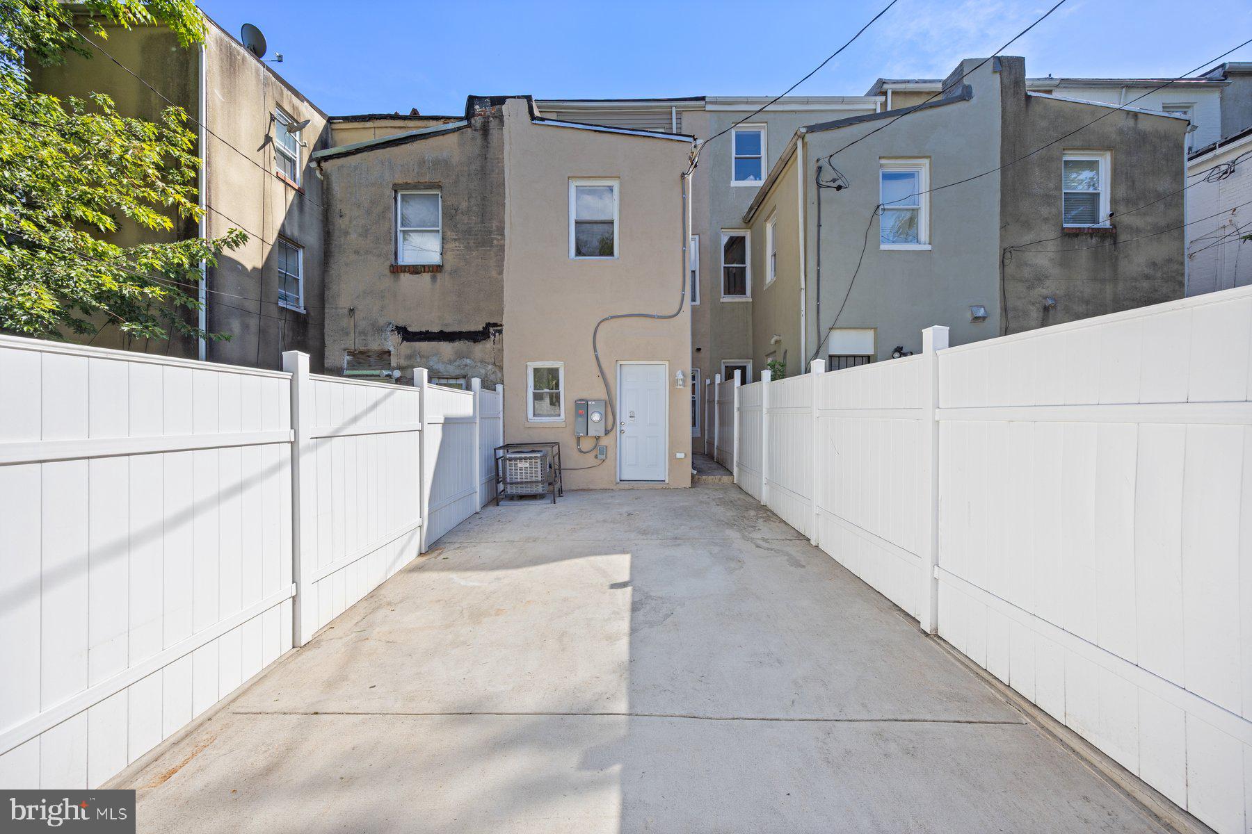 1004 BENNETT PLACE