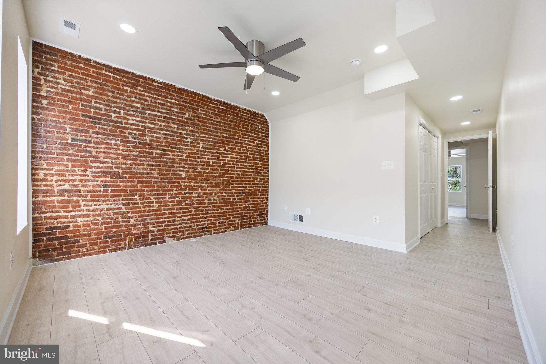 1004 BENNETT PLACE