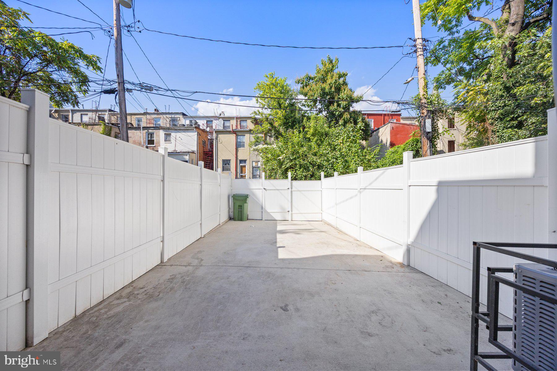 1004 BENNETT PLACE