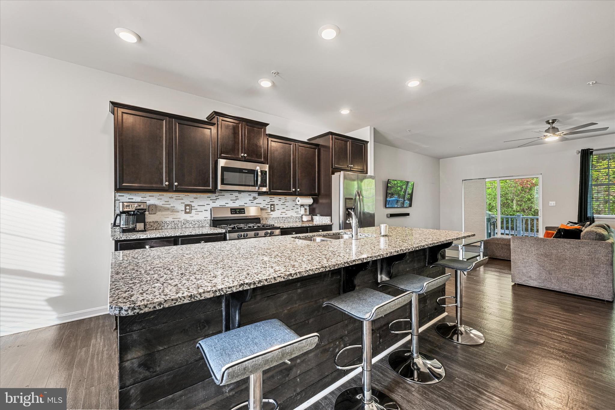 5735 Nicken Ct