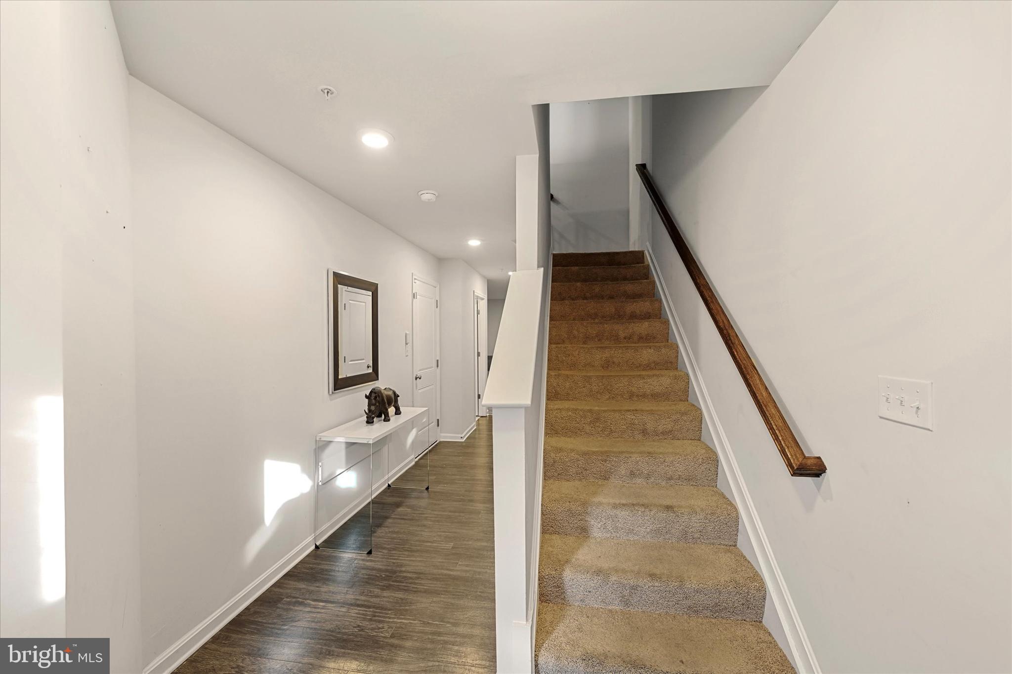 5735 Nicken Ct
