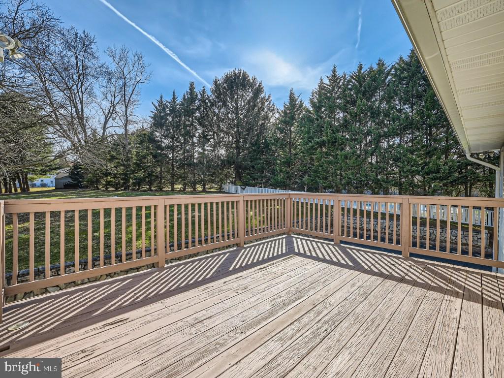 3 Bluestone Ct