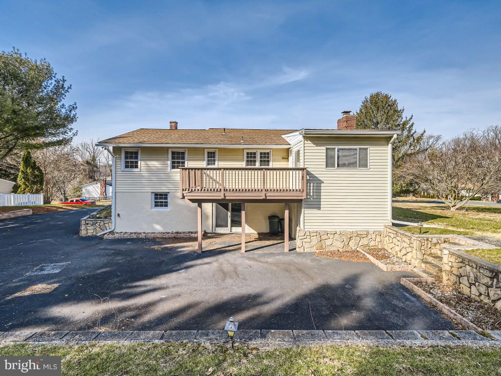 3 Bluestone Ct