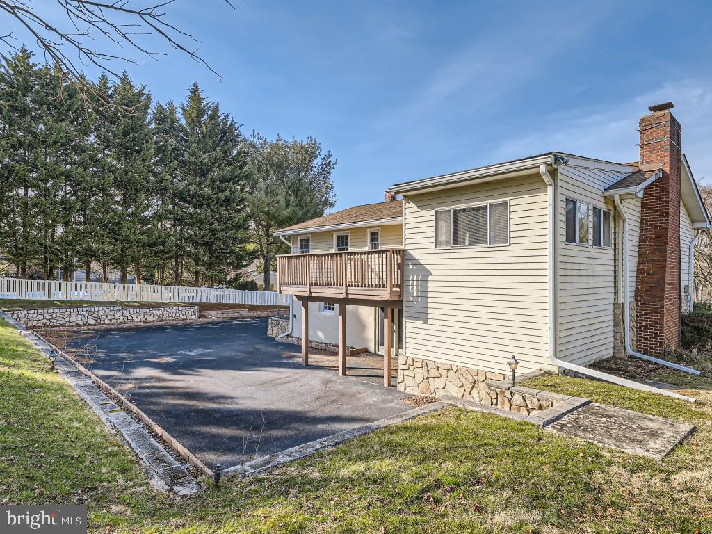 3 Bluestone Ct