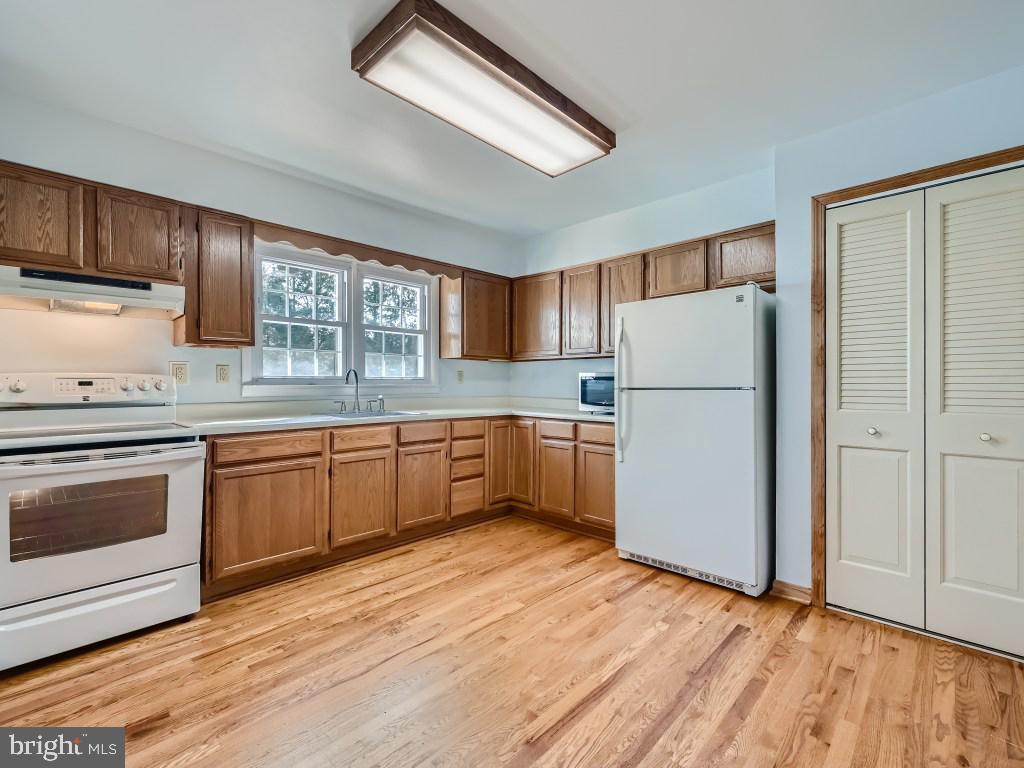 3 Bluestone Ct
