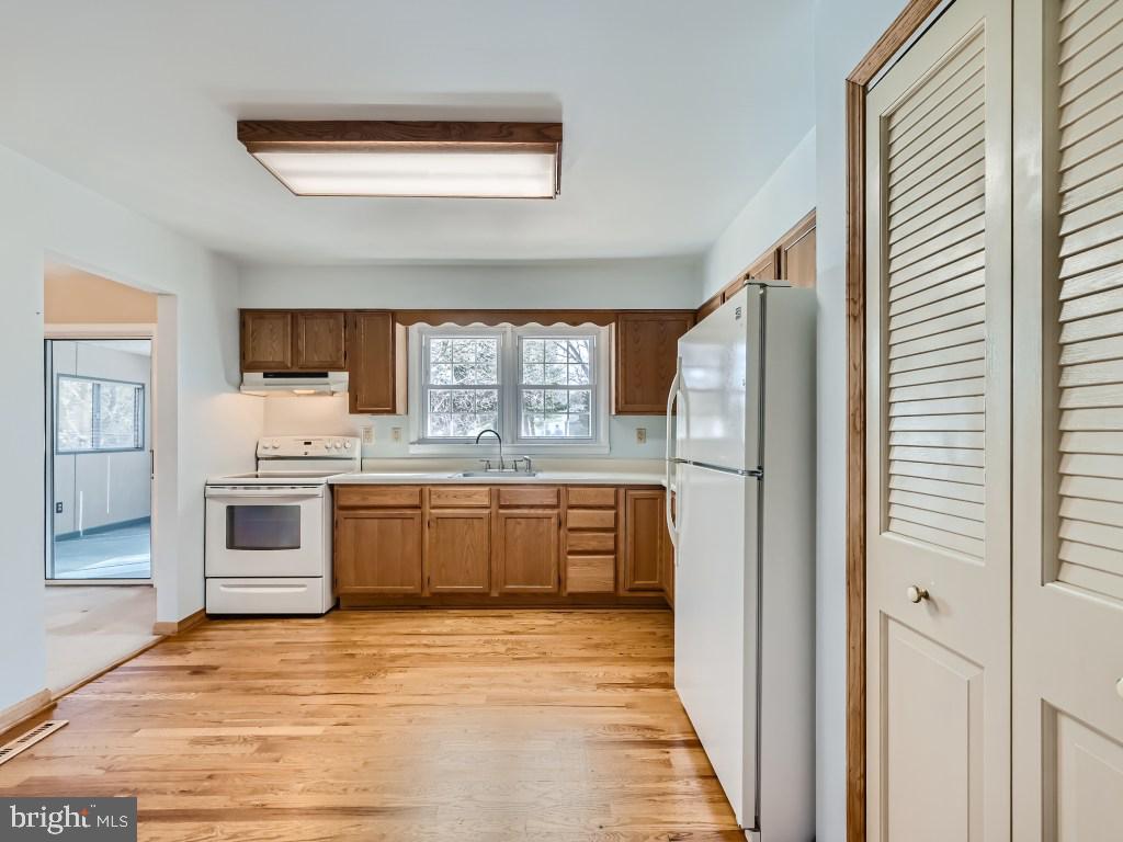 3 Bluestone Ct