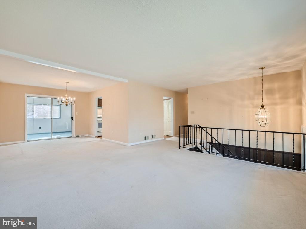 3 Bluestone Ct