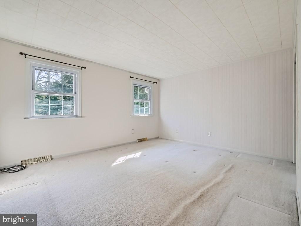 3 Bluestone Ct