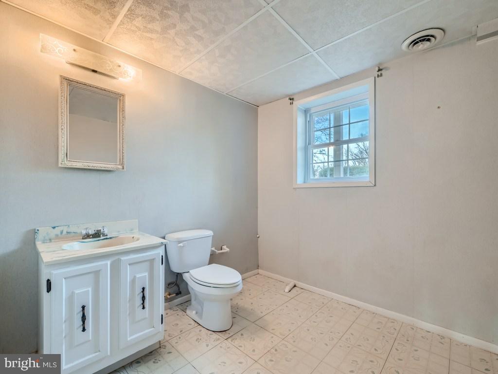 3 Bluestone Ct