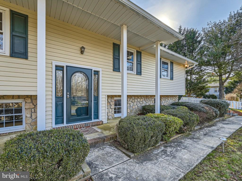 3 Bluestone Ct