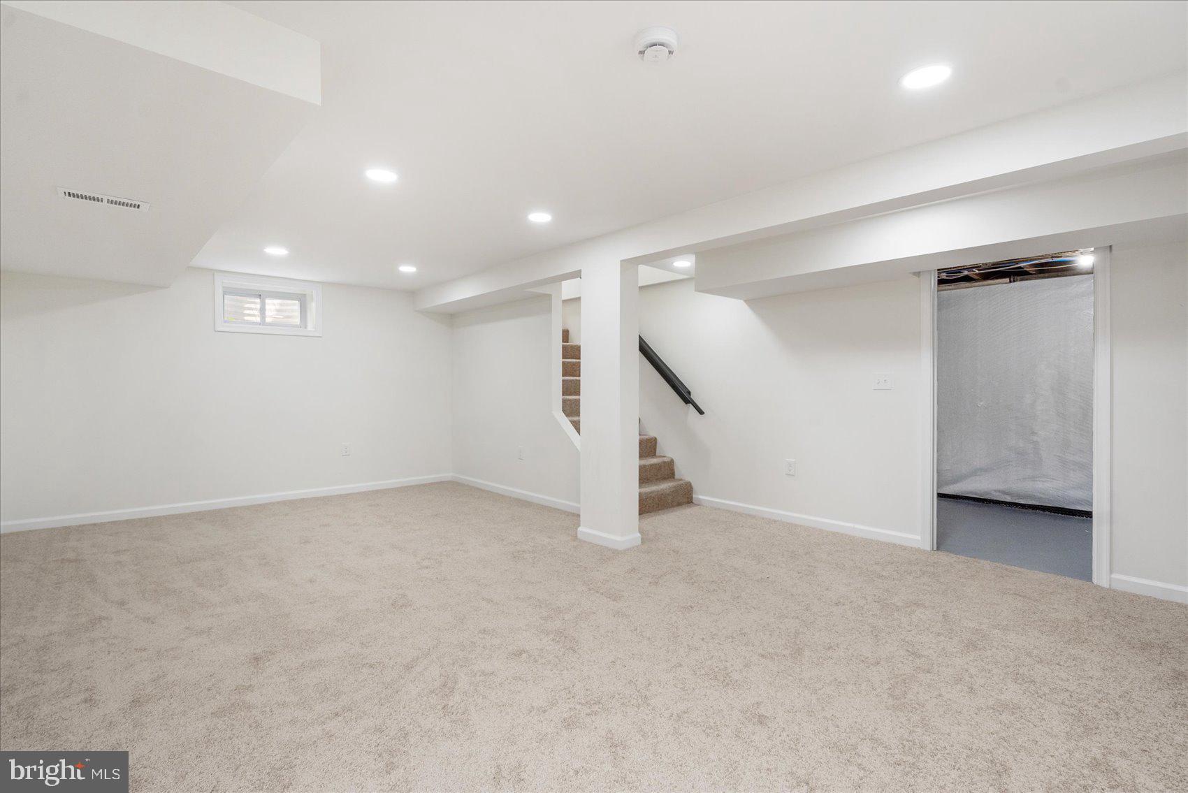 8635 Richmond Ave
