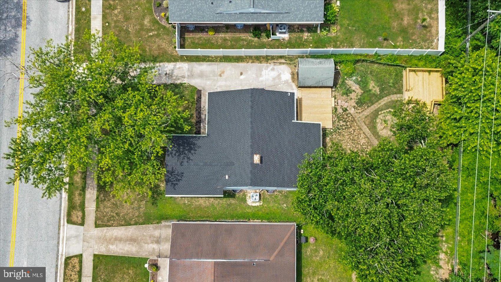 8635 Richmond Ave