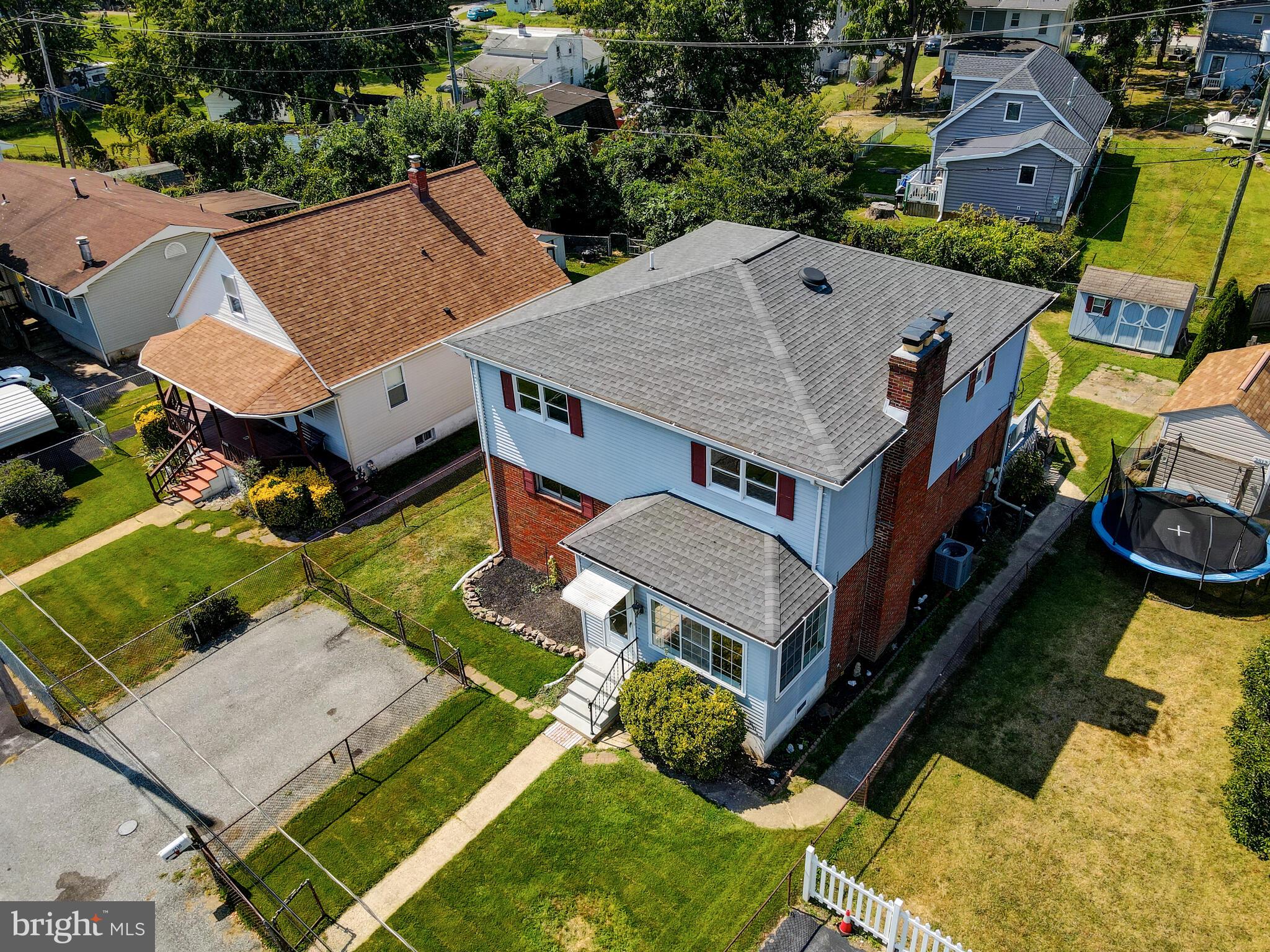 2510 Veronica Ave