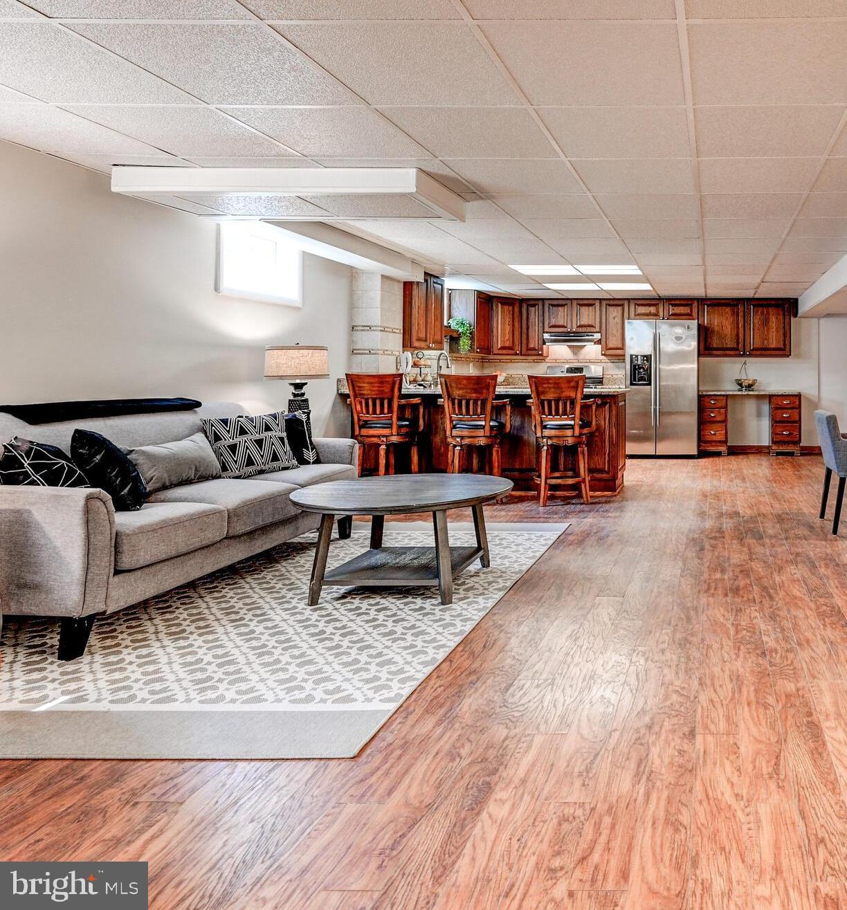 2510 Veronica Ave