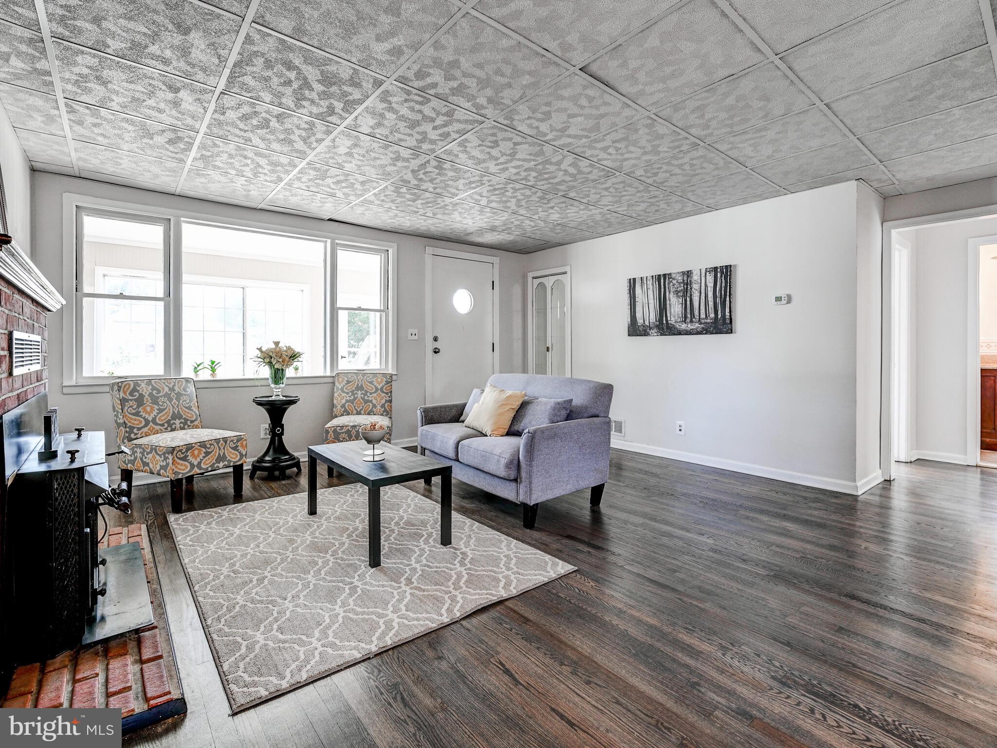 2510 Veronica Ave