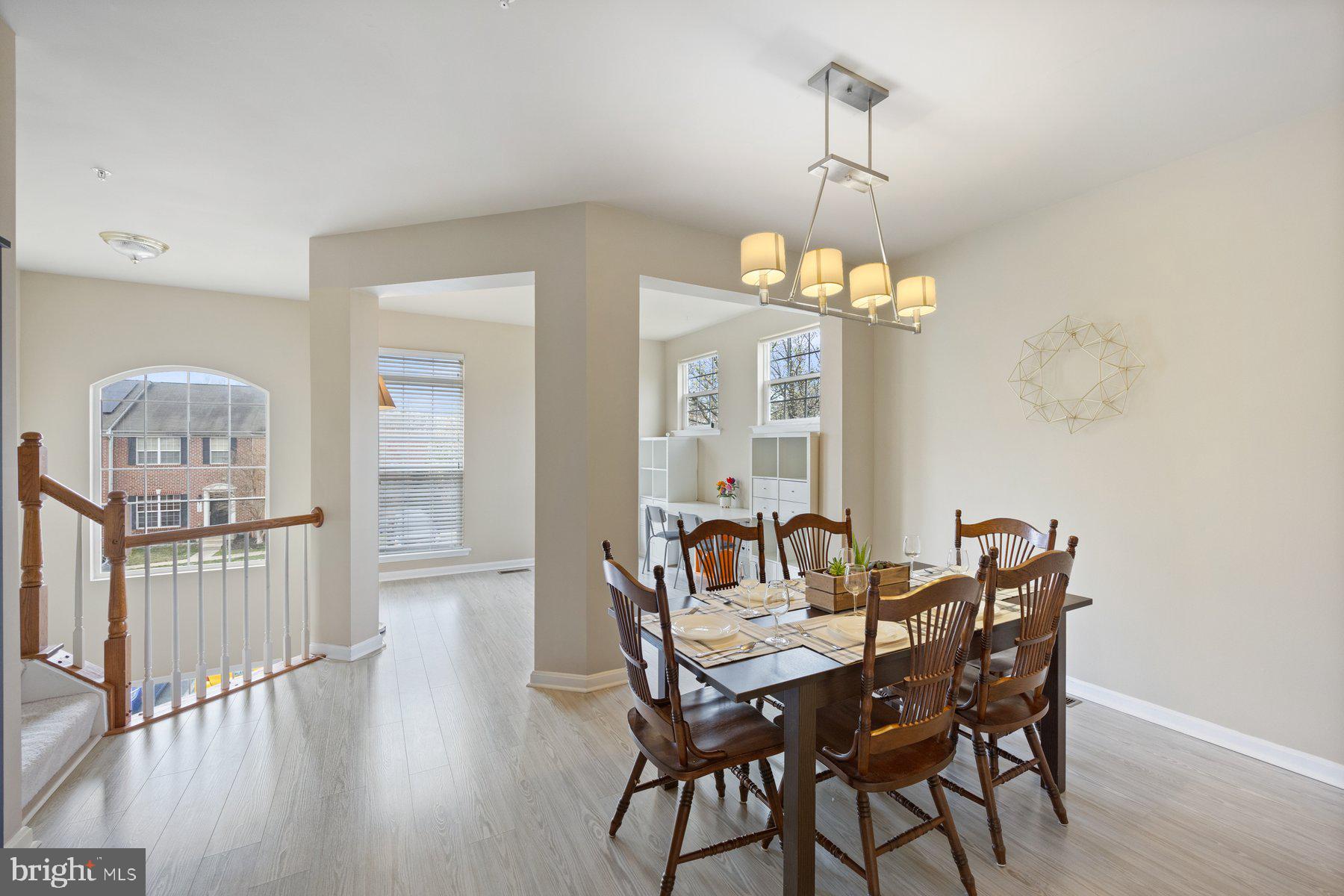 101 Buttonwood Ct