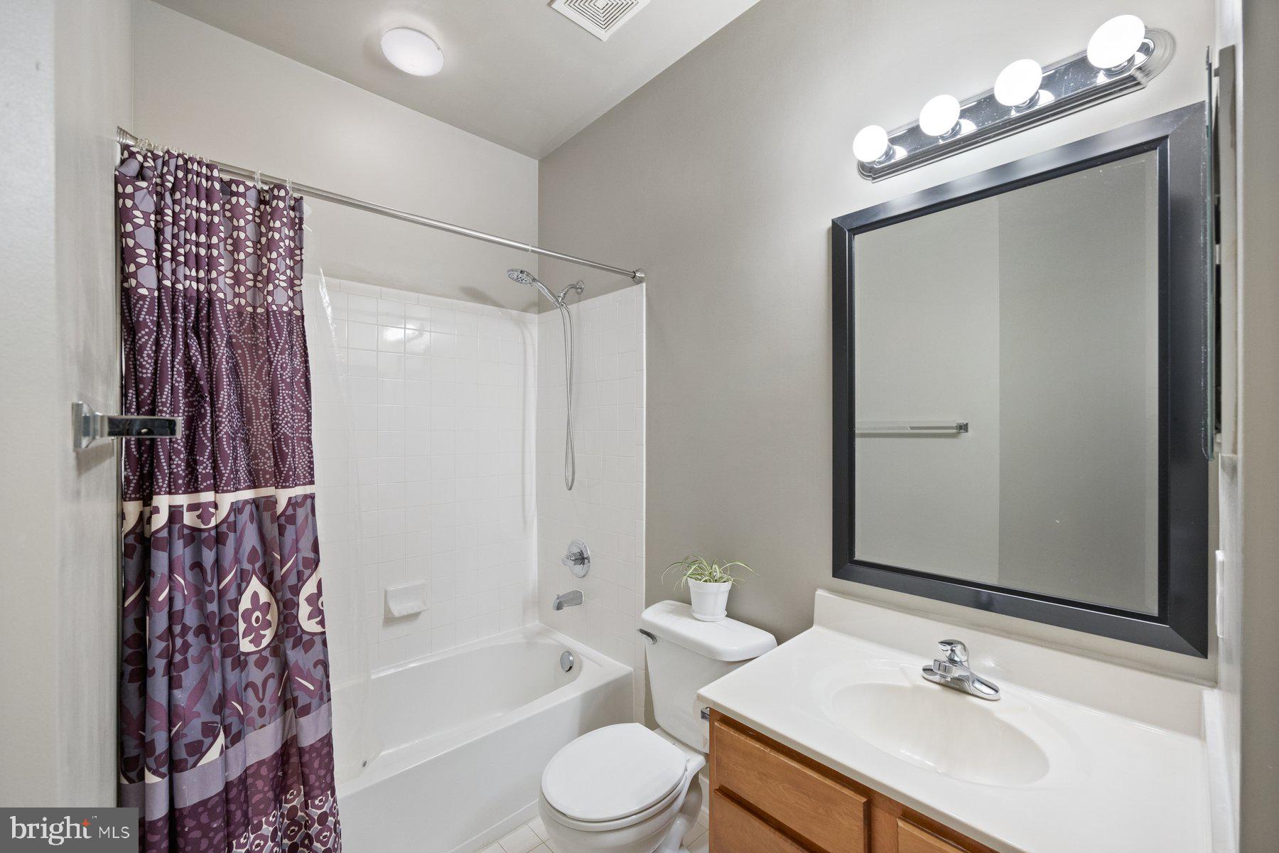 101 Buttonwood Ct