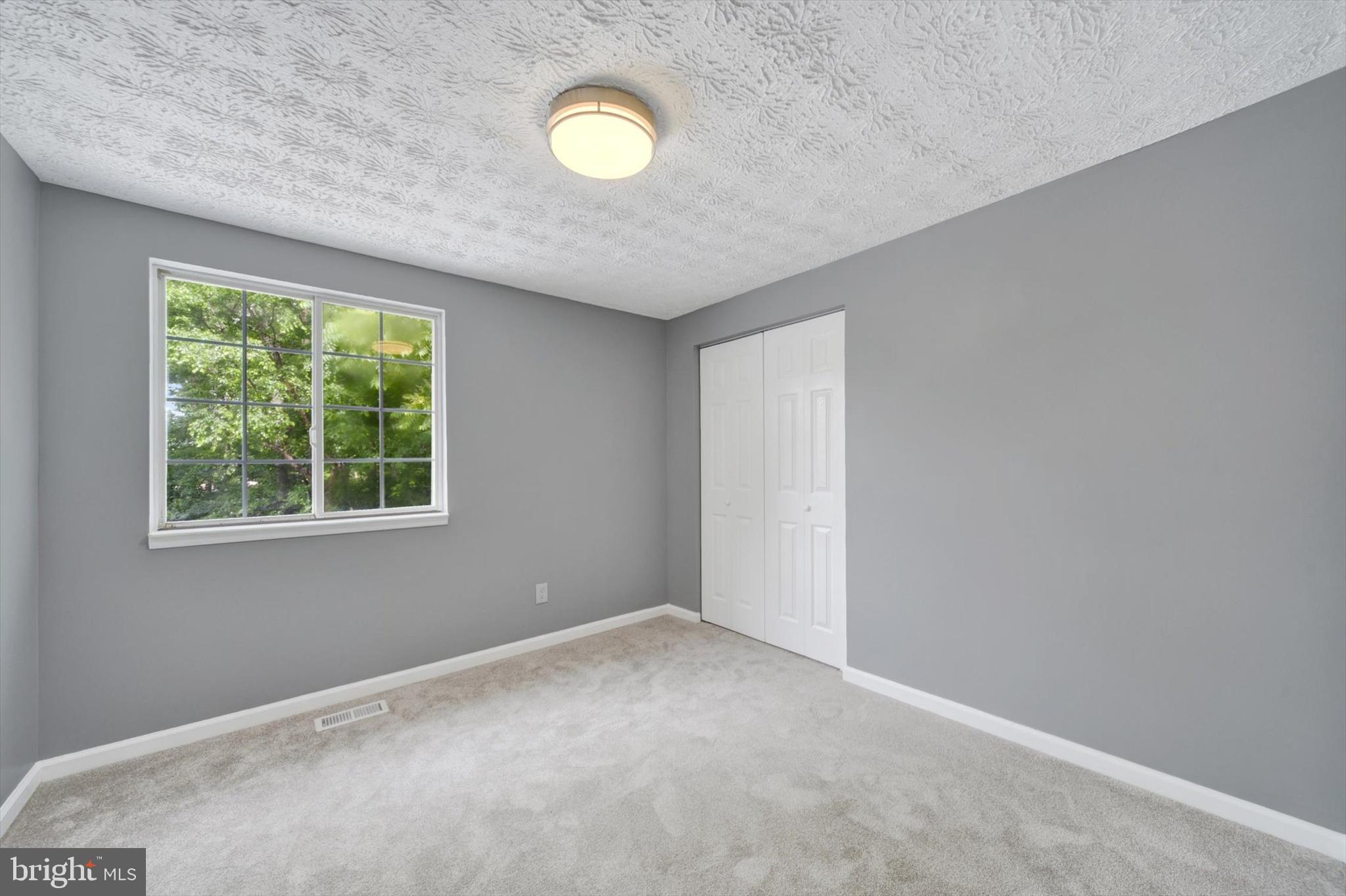 220 Sandhill Rd