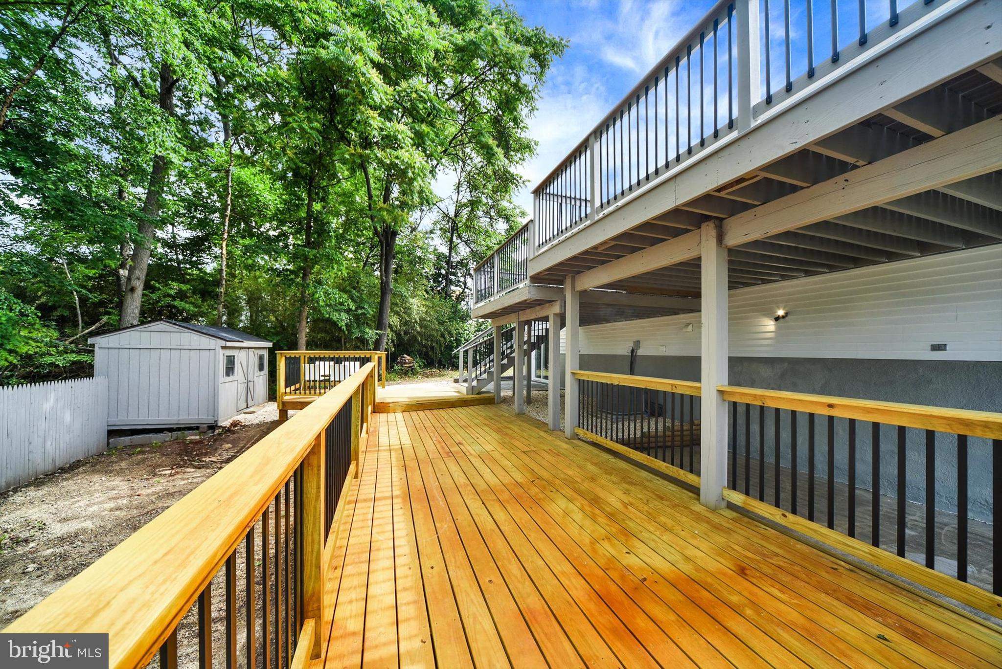 220 Sandhill Rd