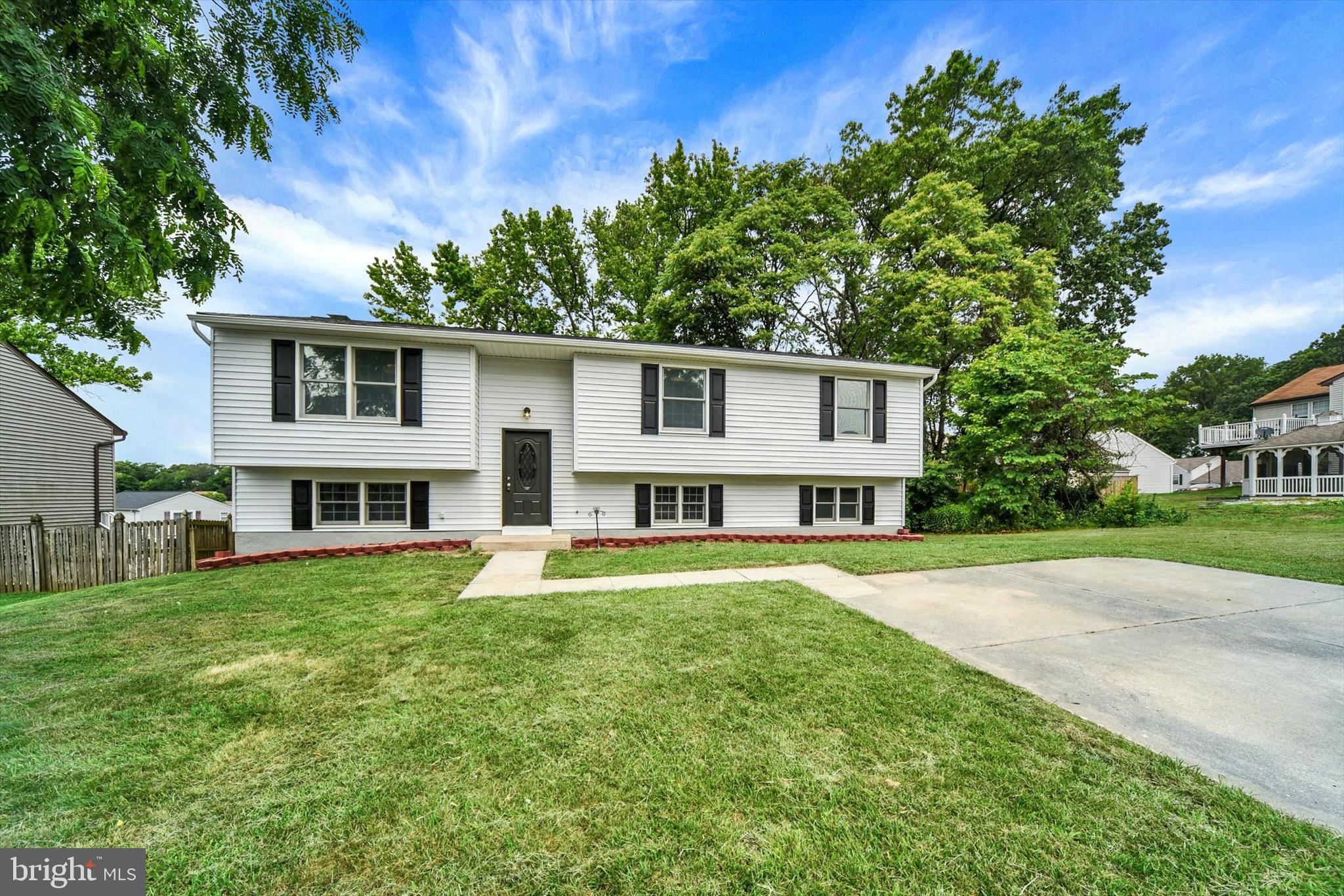 220 Sandhill Rd