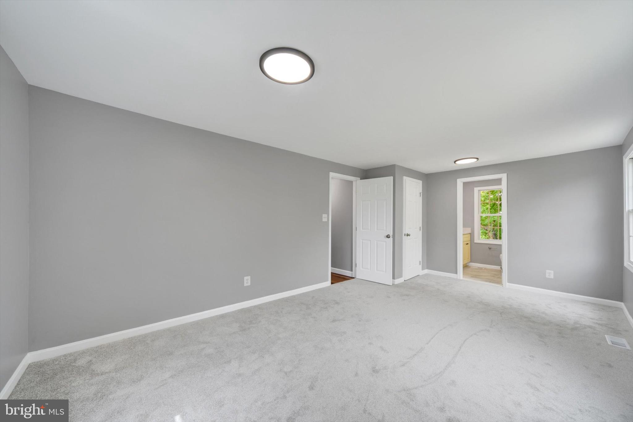 220 Sandhill Rd