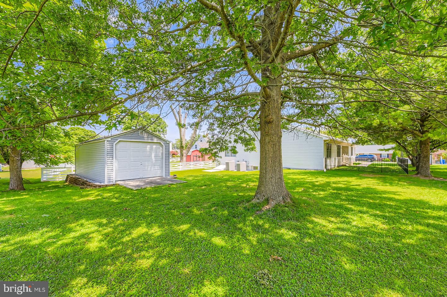 9116 Lennings Lane