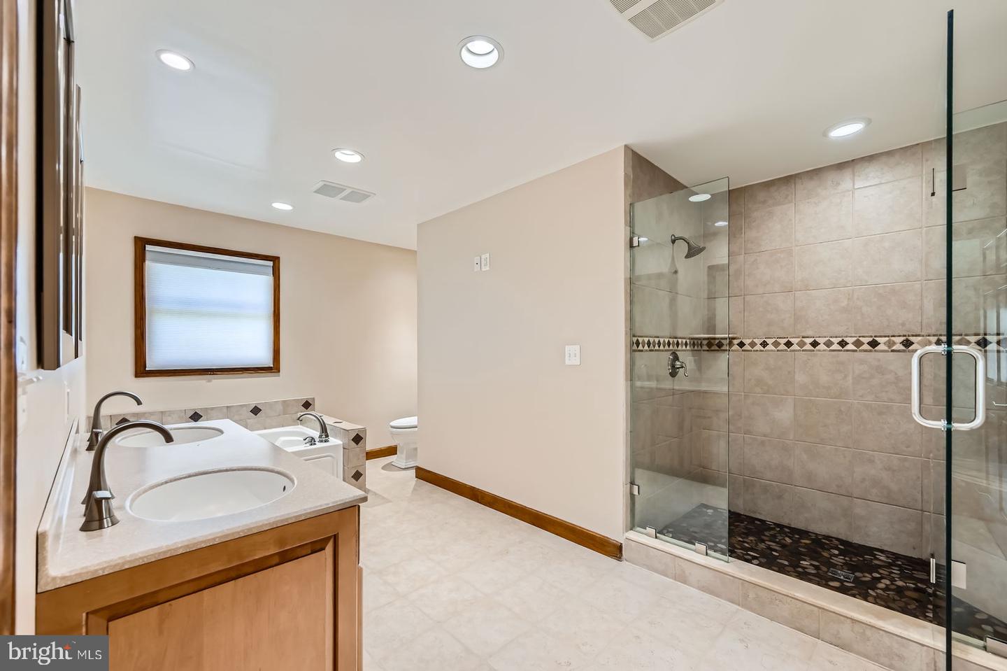 9116 Lennings Lane