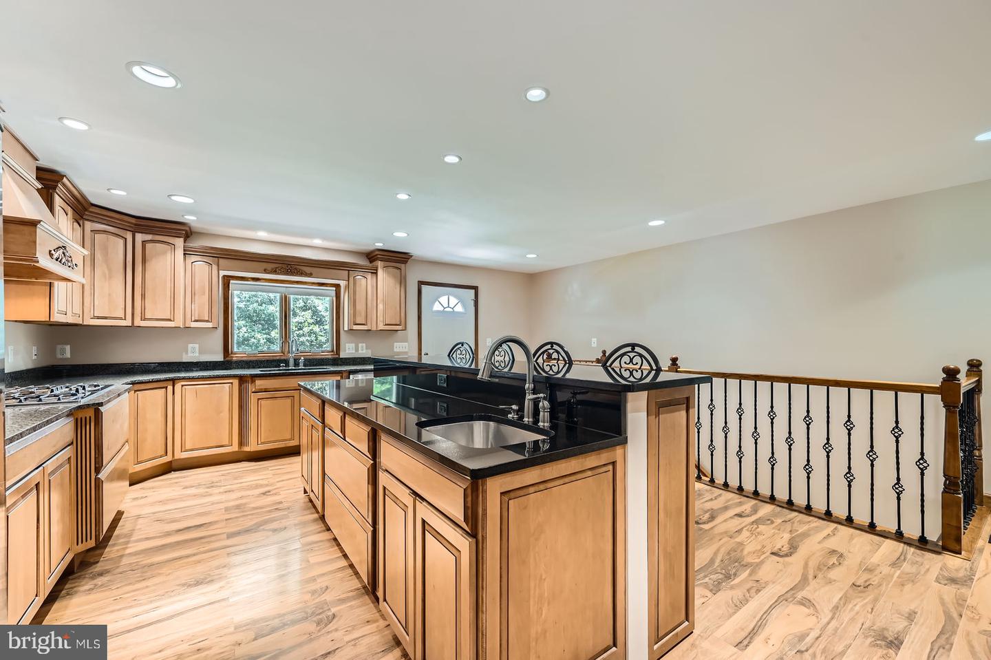 9116 Lennings Lane