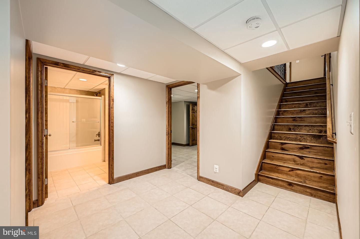 9116 Lennings Lane