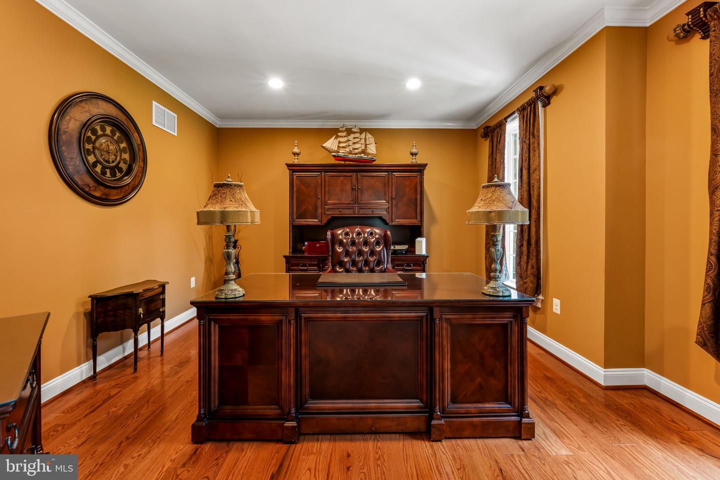 13910 Manor Rd