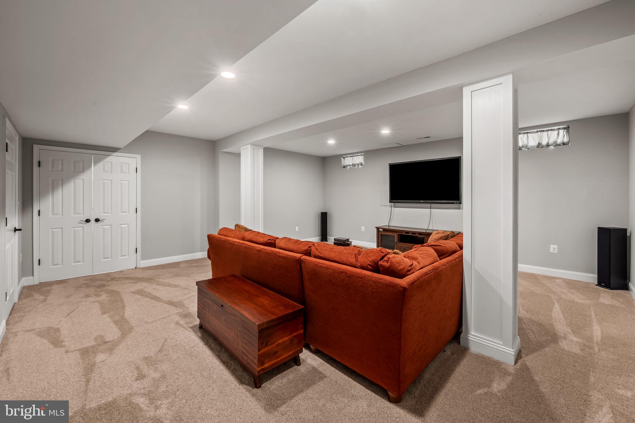 13910 Manor Rd