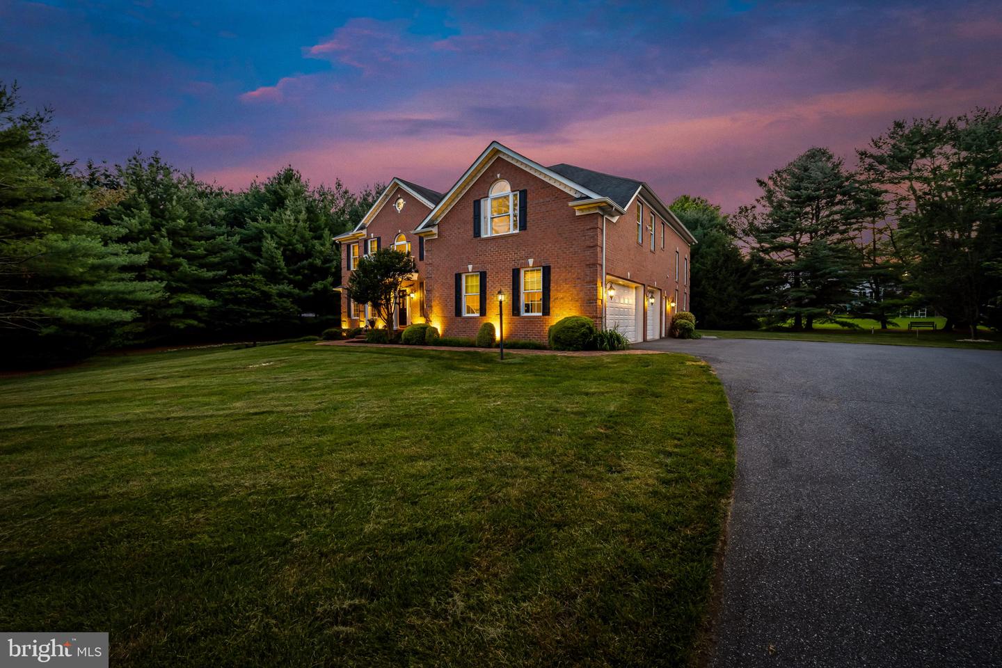 13910 Manor Rd