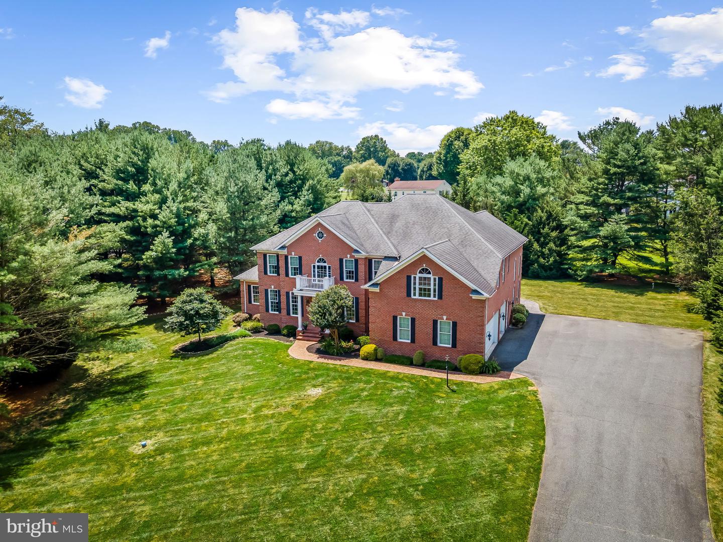 13910 Manor Rd