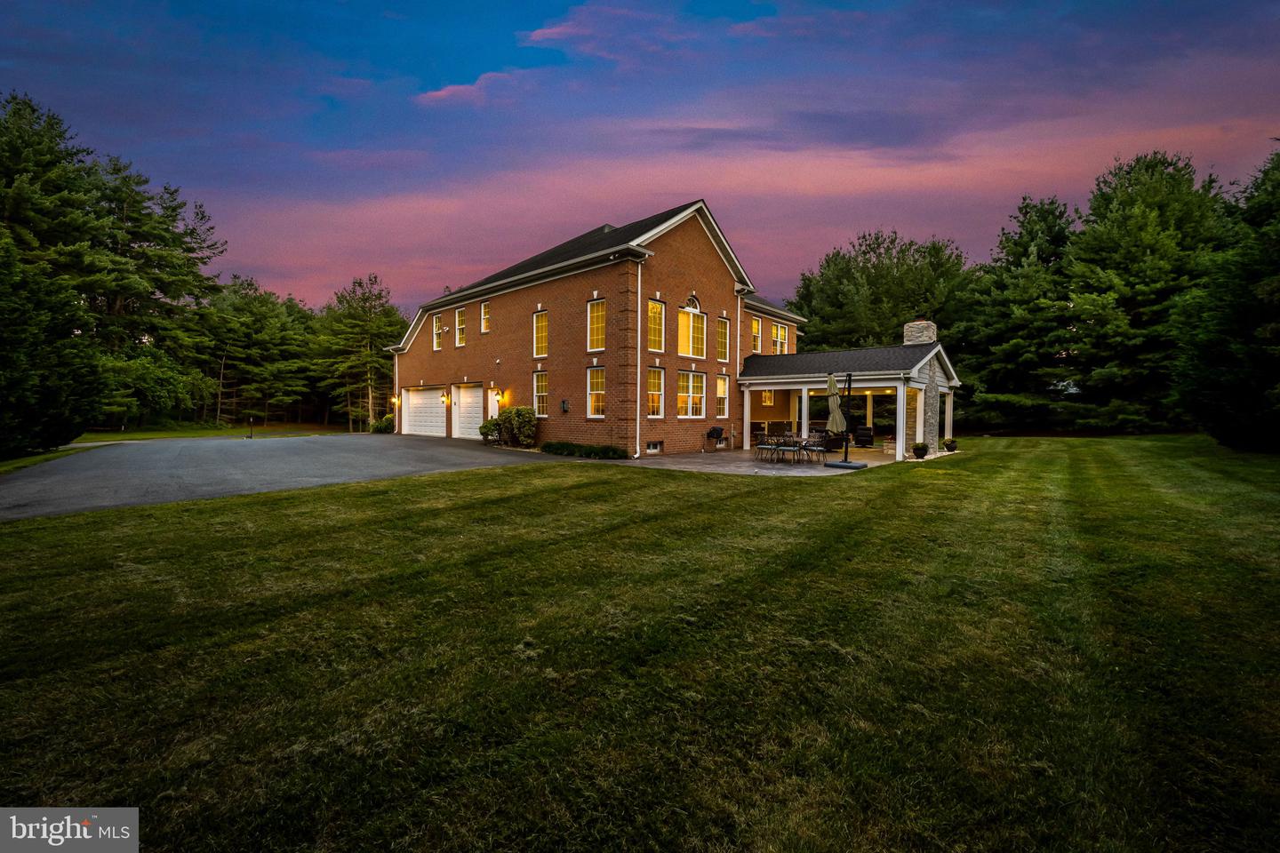 13910 Manor Rd