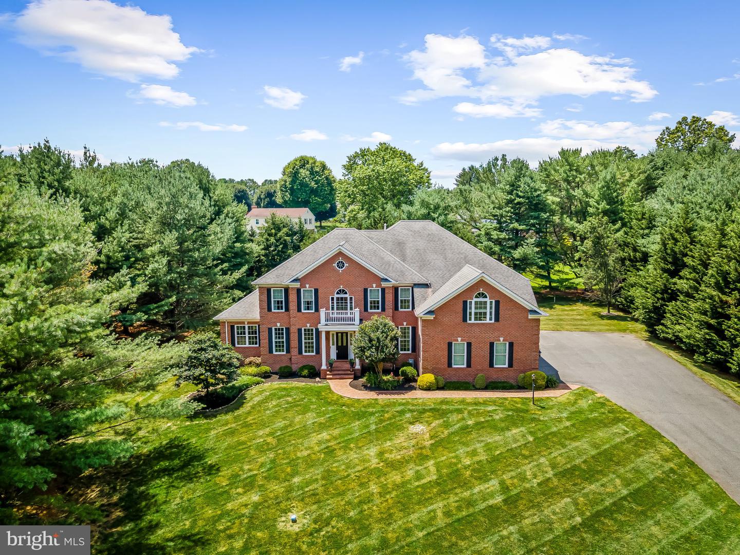 13910 Manor Rd